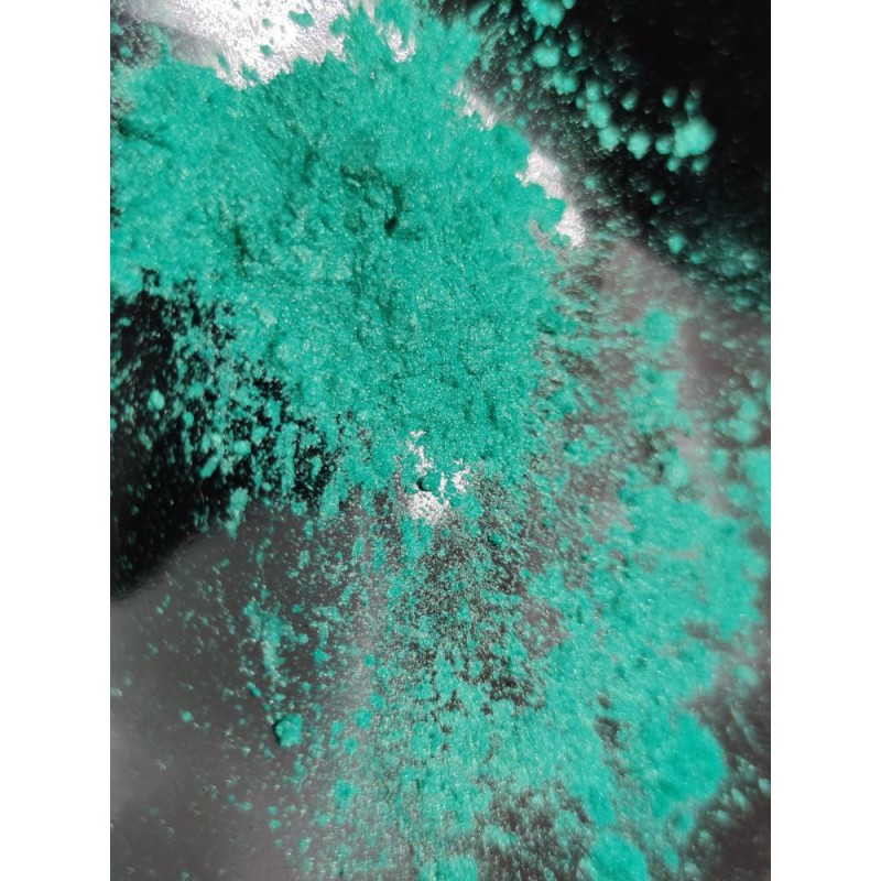 Zelený pigment fluorflogopit